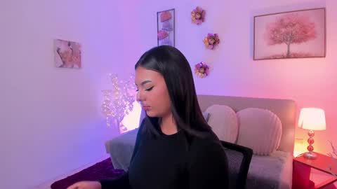 EMMA  online show from May 22, 7:42 pm