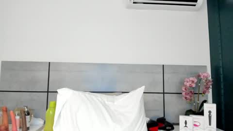  Emma  online show from March 8, 5:38 am