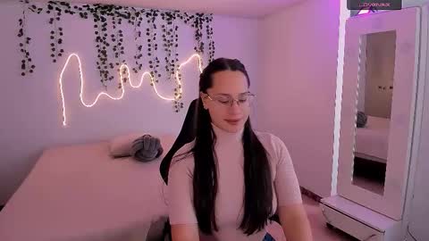 Emma Torres online show from October 13, 1:46 pm