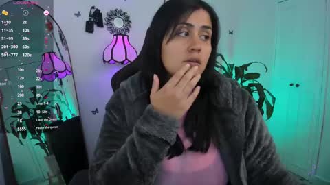 Snapshot of emmax_x chatting on September 23, 11:04 am EMMA online show from September 23, 11:04 am