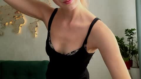 Miss Emmi online show from September 11, 1:23 pm