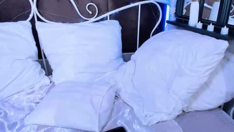 Emmit online show from April 18, 7:07 pm