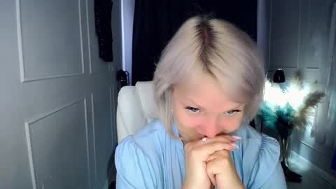 emmmam online show from March 19, 9:37 am