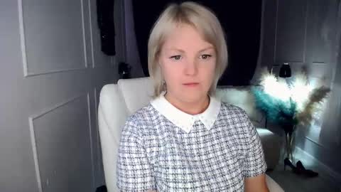 emmmam online show from February 22, 9:02 am