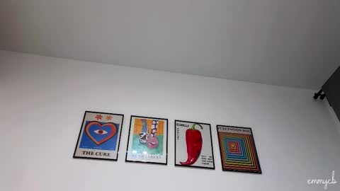 Em online show from October 16, 12:43 am