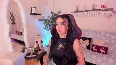 Emmy Evans  online show from November 19, 8:18 pm