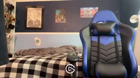 empereurcxliv online show from February 27, 4:21 pm