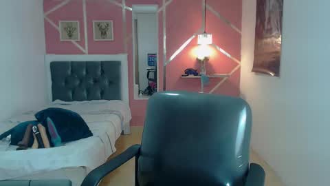 Emy online show from March 11, 8:08 am