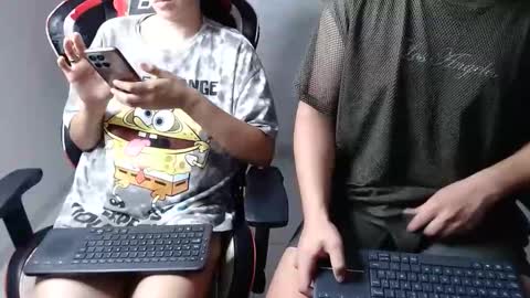 Snapshot of emy_and_jack02 chatting on October 16, 9:46 pm Emy Jack online show from October 16, 9:46 pm