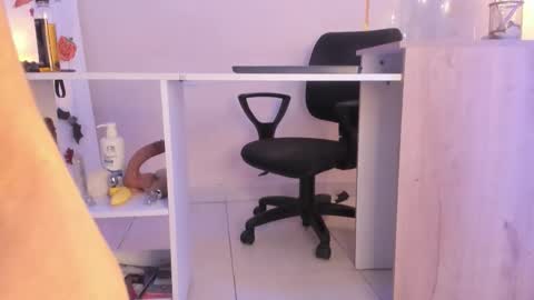 EMYLY  online show from October 21, 8:45 pm