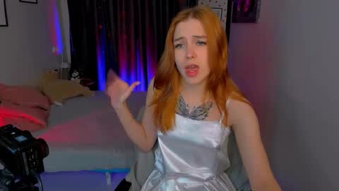 enchanted_bella online show from February 8, 1:47 pm