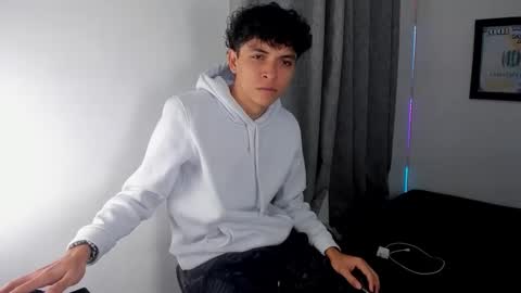 Salo online show from April 17, 11:01 am