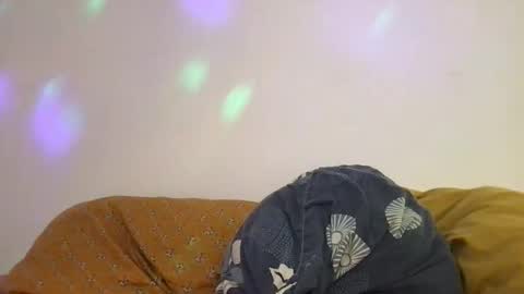 Snapshot of enerjizzer chatting on September 18, 8:46 pm 3from Desire online show from September 18, 8:46 pm