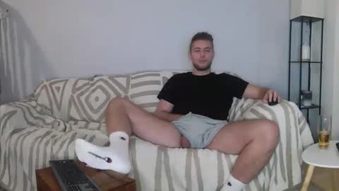 Englishladxxx online show from November 21, 12:08 am