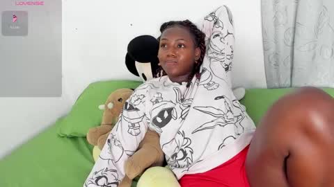 yice online show from February 12, 5:37 am