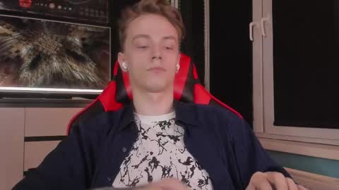 Enker online show from November 10, 4:54 pm