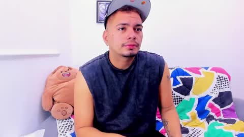 enrique online show from March 9, 12:09 pm