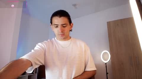 enzo_moretii online show from November 21, 2:59 pm