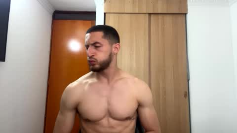 enzo_savage online show from March 16, 7:40 pm