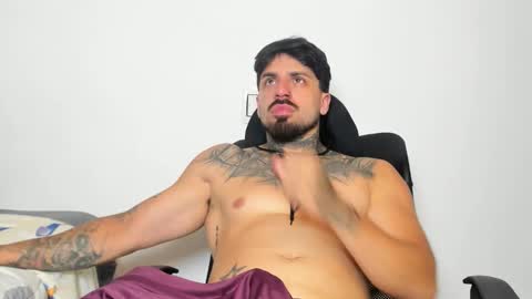 Enzo Aren online show from November 13, 3:09 am