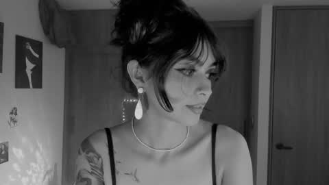 Leyla online show from January 9, 1:22 am