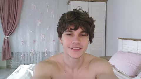 Eric Crush online show from May 6, 3:56 am