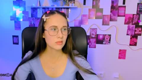 your dear Erica  online show from April 29, 8:13 pm