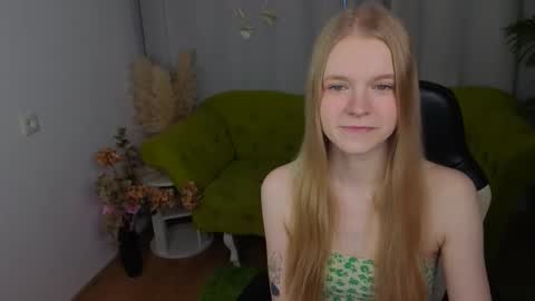 Erica online show from December 14, 8:20 am