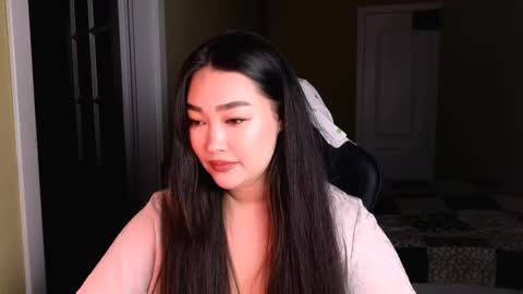 Snapshot of erica_wayne chatting on March 11, 3:02 pm Erica Wayne online show from March 11, 3:02 pm