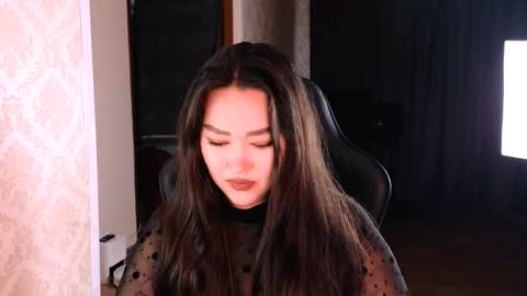 Erica Wayne online show from November 6, 9:56 am