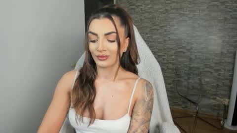 Riaaa online show from October 26, 2:07 pm