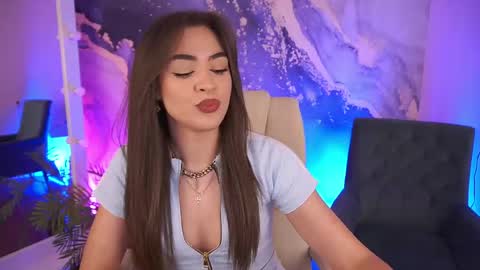 Erica online show from June 9, 1:22 pm