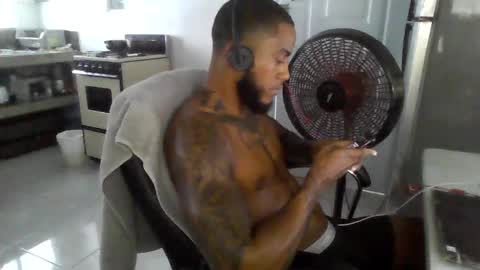 Eric Buck online show from February 25, 9:58 pm