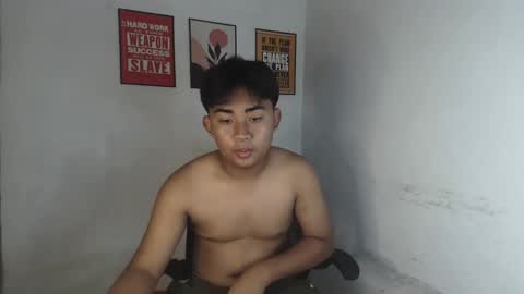 erick_cummer30 online show from April 21, 12:14 am