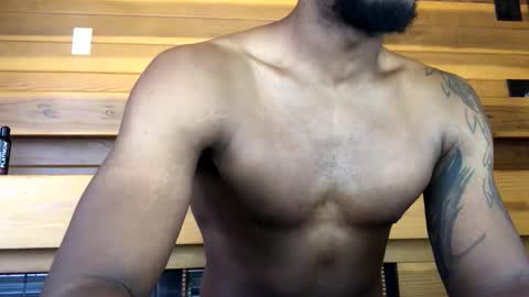 EricSwainn online show from April 19, 7:16 pm