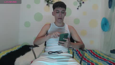 Jhon online show from December 8, 5:55 pm