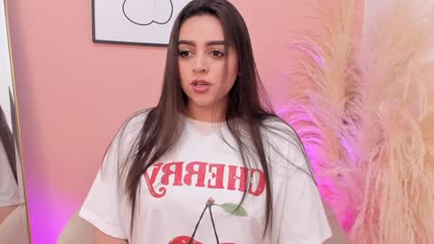 Erika Mendez online show from January 28, 8:04 pm