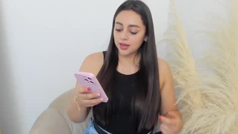 Erika Mendez online show from December 5, 8:49 pm