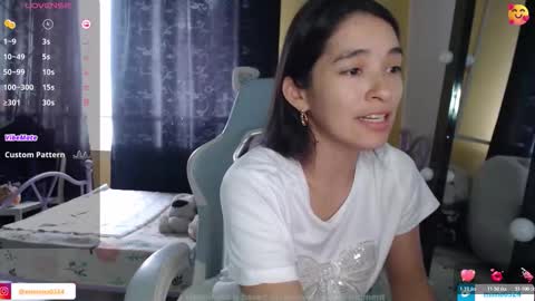 Snapshot of erina_1 chatting on October 22, 5:14 pm erina_1 online show from October 22, 5:14 pm