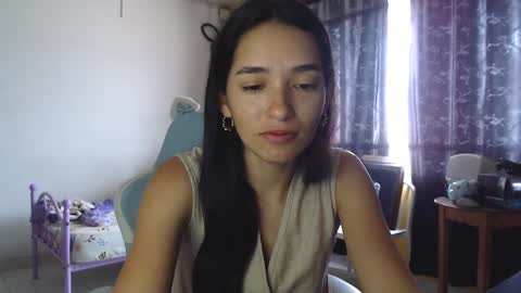 Snapshot of erina_1 chatting on March 10, 4:57 pm erina_1 online show from March 10, 4:57 pm