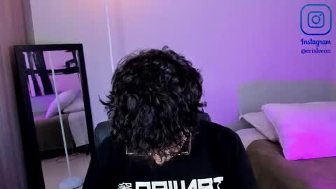   online show from November 7, 1:02 pm