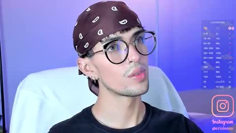   online show from December 3, 1:37 am