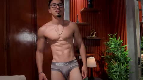 eros_becker_ online show from April 18, 1:40 am