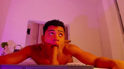 eros_wild online show from March 12, 6:40 am