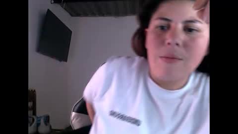 Sara online show from April 19, 6:43 pm