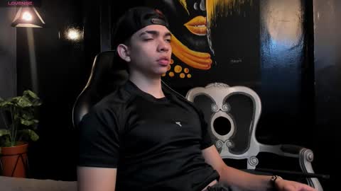 Eryon online show from December 2, 11:30 am