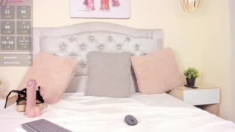 Escarlet online show from February 28, 5:50 pm