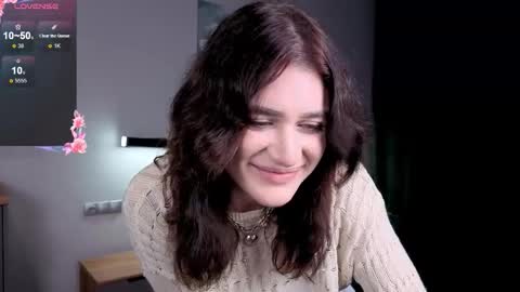 EshleGreen online show from November 26, 3:31 pm