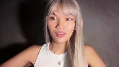 Chelliane online show from April 19, 1:34 pm