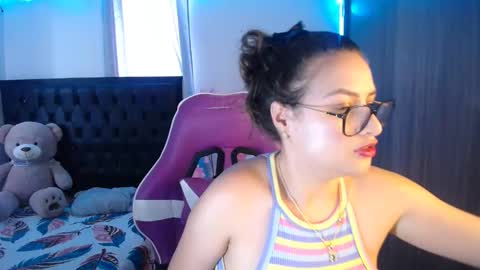 Esmeralda online show from May 26, 10:16 pm